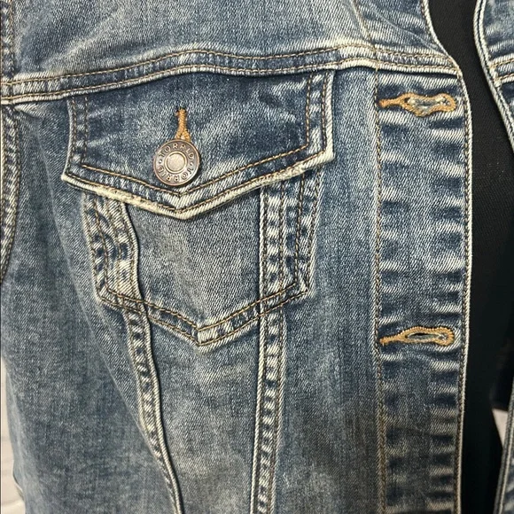 EUC Torrid Blue Denim Vest. Size 2 - Picture 2 of 5